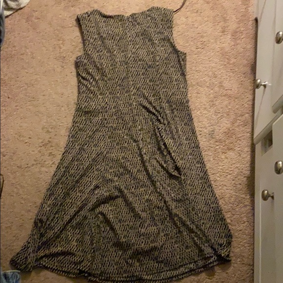 Fancy gold and white dress. - Picture 3 of 3